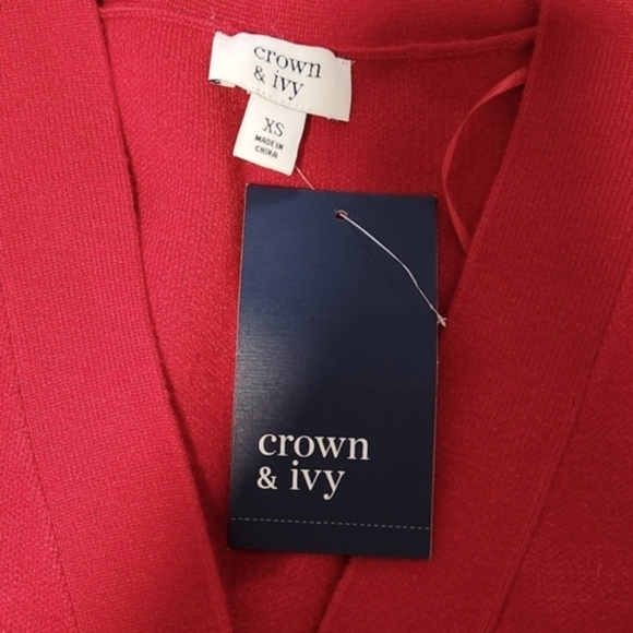NWT Crown & Ivy Soft Red V-neck Sweater XS - Picture 3 of 6